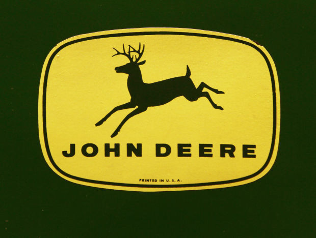 052814-deere-50-01